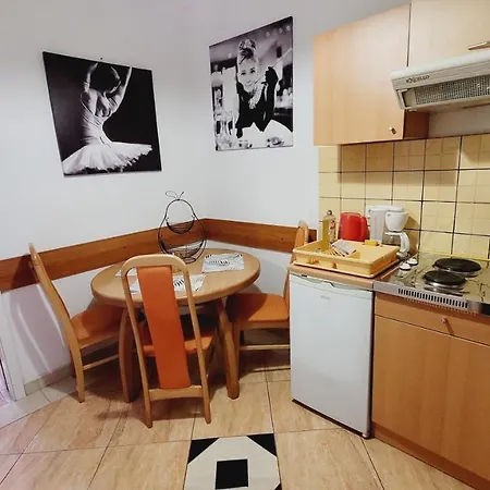 Anita In Esperia Апартаменти