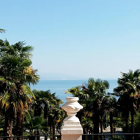 Anita In Esperia Apartmán