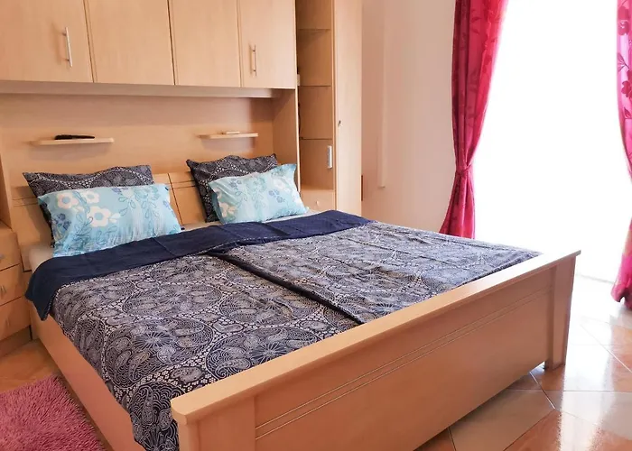 Anita In Esperia Опатия